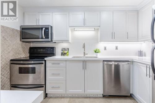 508 - 25 Fairview Road W, Mississauga, ON - Indoor Photo Showing Kitchen