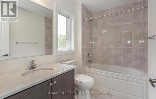 588 Queen Mary Drive, Brampton, ON - Indoor Photo Showing Bathroom