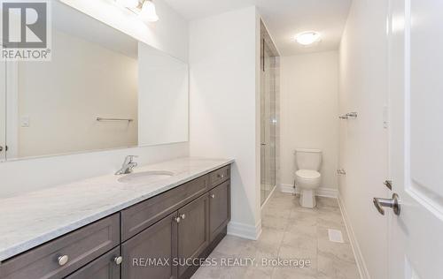 588 Queen Mary Drive, Brampton, ON - Indoor Photo Showing Bathroom