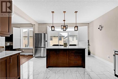 134 Pondcliffe Drive, Kitchener, ON - Indoor Photo Showing Kitchen