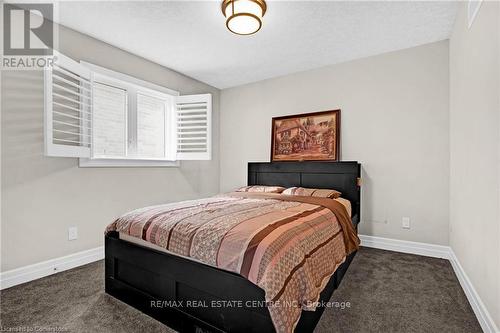 134 Pondcliffe Drive, Kitchener, ON - Indoor Photo Showing Bedroom