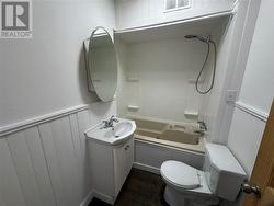 UPPER UNIT BATHROOM - 