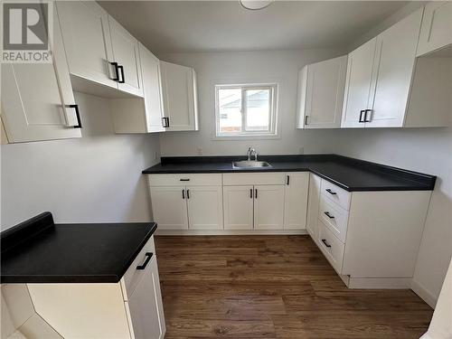 UPPER UNIT KITCHEN - 731 Gloucester Street N, Cornwall, ON - Indoor Photo Showing Kitchen