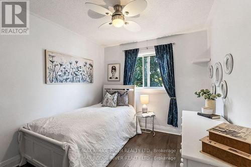 61 Aspen Park Way, Whitby (Downtown Whitby), ON - Indoor Photo Showing Bedroom