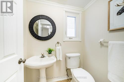 34 Wells Crescent, Whitby, ON - Indoor Photo Showing Bathroom