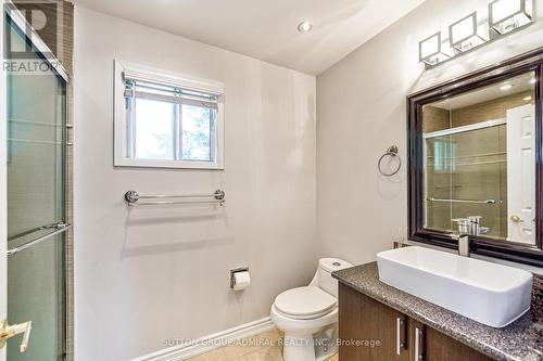 311 Buckingham Road, Newmarket, ON - Indoor Photo Showing Bathroom