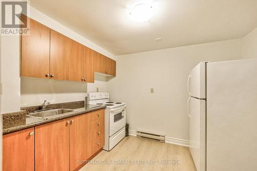 311 Buckingham Road, Newmarket, ON - Indoor Photo Showing Kitchen