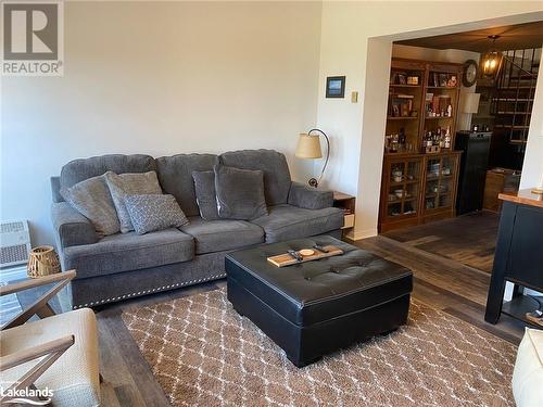 139 Lakeshore Road E Unit# 5, The Blue Mountains, ON - Indoor Photo Showing Living Room