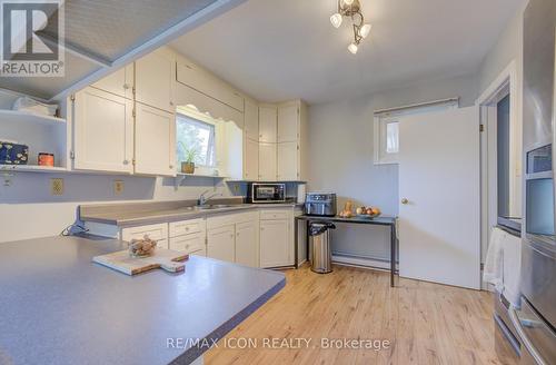 721 Waterloo Street, Wellington North, ON - Indoor Photo Showing Kitchen With Double Sink