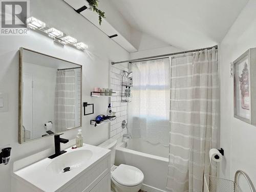 27 Pintail Street, Kitimat, BC - Indoor Photo Showing Bathroom