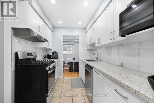 13 - 2687 Bromsgrove Road, Mississauga, ON - Indoor Photo Showing Kitchen With Double Sink With Upgraded Kitchen