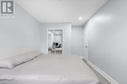 13 - 2687 Bromsgrove Road, Mississauga, ON - Indoor Photo Showing Bedroom