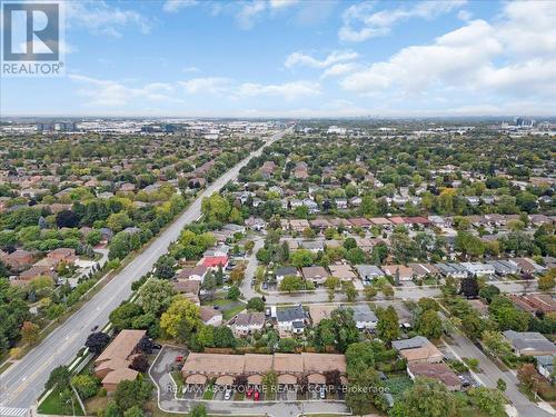 13 - 2687 Bromsgrove Road, Mississauga, ON - Outdoor With View