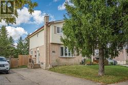 186 NEWBURY Drive  Kitchener, ON N2N 2W8