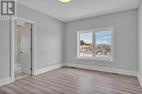 7 Nipigon Street, Kawartha Lakes, ON - Indoor Photo Showing Other Room