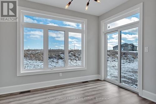 7 Nipigon Street, Kawartha Lakes, ON - Indoor Photo Showing Other Room