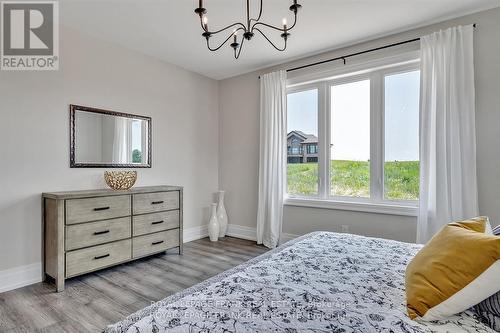 7 Avalon Drive, Kawartha Lakes, ON - Indoor Photo Showing Bedroom