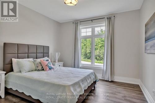 7 Avalon Drive, Kawartha Lakes, ON - Indoor Photo Showing Bedroom