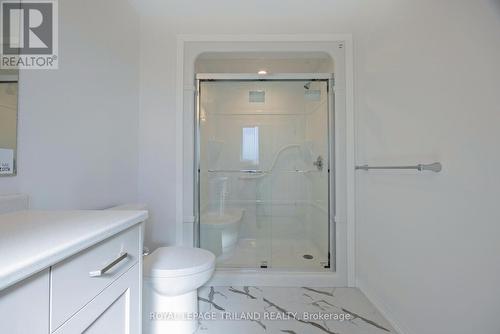 24 Silverleaf Path, St. Thomas, ON - Indoor Photo Showing Bathroom