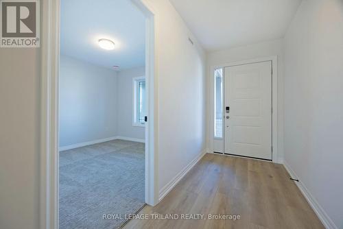 24 Silverleaf Path, St. Thomas, ON - Indoor Photo Showing Other Room