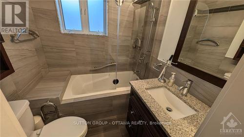 105 Mailes Avenue, Ottawa, ON - Indoor Photo Showing Bathroom