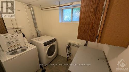 105 Mailes Avenue, Ottawa, ON - Indoor Photo Showing Laundry Room