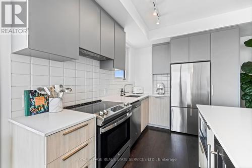 1507 - 20 Brin Drive, Toronto, ON - Indoor Photo Showing Kitchen With Upgraded Kitchen