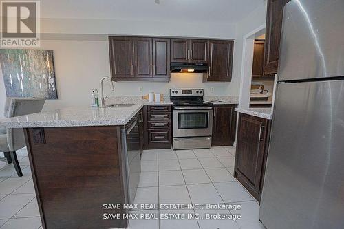 68 Vanhorne Close, Brampton, ON - Indoor Photo Showing Kitchen With Stainless Steel Kitchen