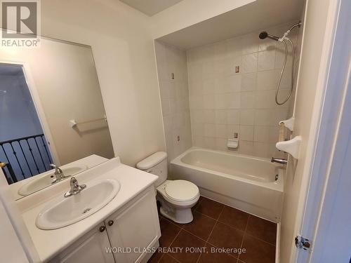 723 Horning Street, Mississauga, ON - Indoor Photo Showing Bathroom