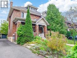 212 FOURTH AVENUE  Ottawa, ON K1S 2L8