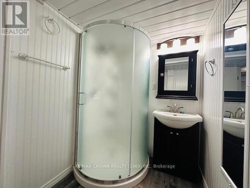 40 Frontenac Crescent, Kapuskasing, ON - Indoor Photo Showing Bathroom