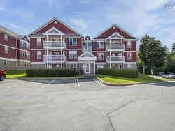 423 96 Moirs Mills Road  Bedford, NS B4A 3Y2