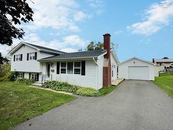 20 Vance Drive  Bible Hill, NS B2N 2Z5