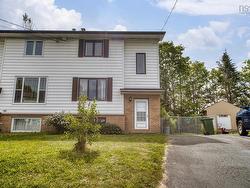 54 Sami Drive  Lower Sackville, NS B4C 3S7