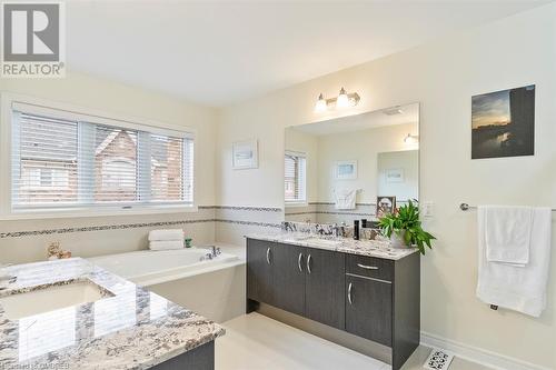 2484 Thornfield Common, Oakville, ON - Indoor Photo Showing Bathroom