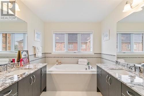 2484 Thornfield Common, Oakville, ON - Indoor Photo Showing Bathroom