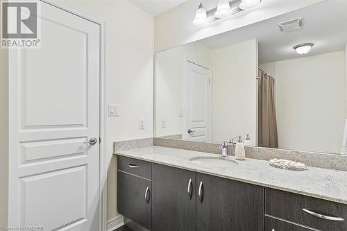 2484 Thornfield Common, Oakville, ON - Indoor Photo Showing Bathroom