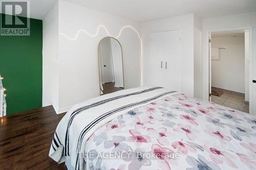 526 - 250 Manitoba Street, Toronto, ON - Indoor Photo Showing Bedroom