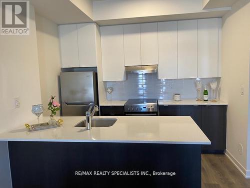 78 - 90 Canon Jackson Drive, Toronto, ON - Indoor Photo Showing Kitchen