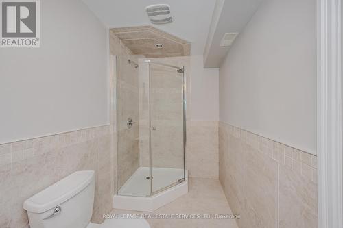 2366 Valleyridge Drive, Oakville, ON - Indoor Photo Showing Bathroom