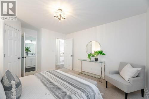 3150 Bentworth Drive, Burlington, ON - Indoor Photo Showing Bedroom