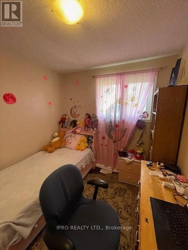 469 Third Line, Oakville, ON - Indoor Photo Showing Bedroom