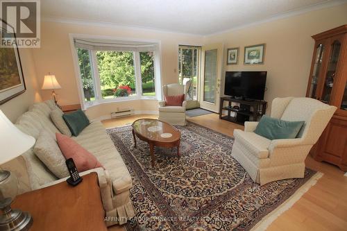 51 - 194 Cedar Beach Road, Brock (Beaverton), ON - Indoor Photo Showing Living Room