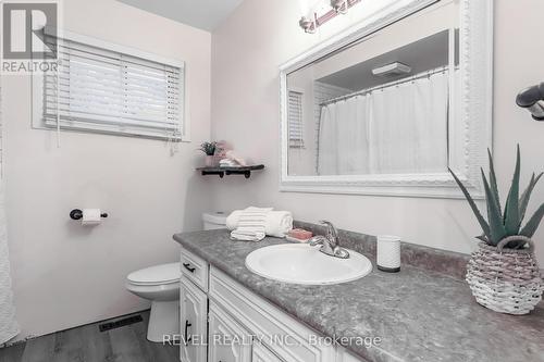 3880 Highway 35, Kawartha Lakes, ON - Indoor Photo Showing Bathroom