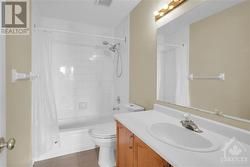 4pc Ensuite Bathroom - 