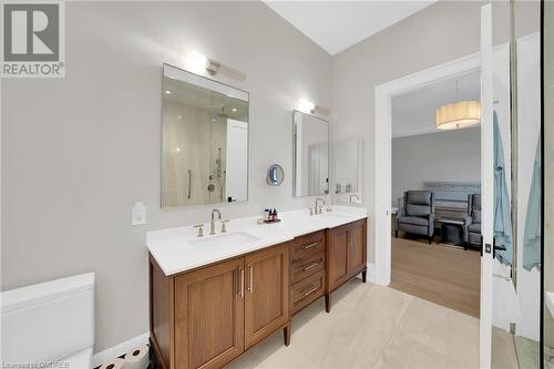 2217 Courrier Lane, Mississauga, ON - Indoor Photo Showing Bathroom