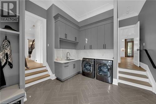 2217 Courrier Lane, Mississauga, ON - Indoor Photo Showing Laundry Room