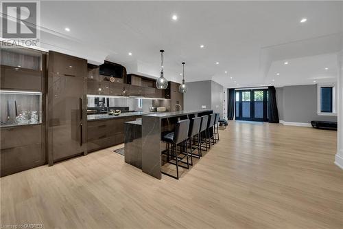 2217 Courrier Lane, Mississauga, ON - Indoor Photo Showing Kitchen With Upgraded Kitchen