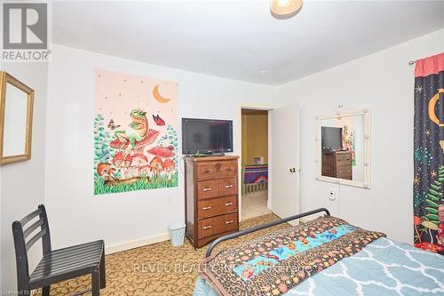 258 Mitchell Street, Port Colborne, ON - Indoor Photo Showing Bedroom