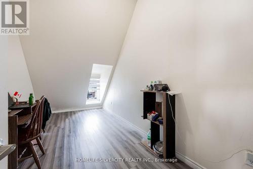 544 Dundas Street E, London, ON - Indoor Photo Showing Other Room